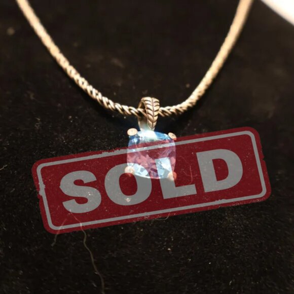 Perfect necklace with a beautiful blue Topaz and white Sapphires - Picture 1 of 7